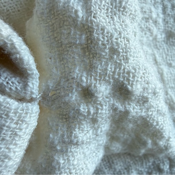 White Linen Button-Up Shirt - Picture 7 of 7